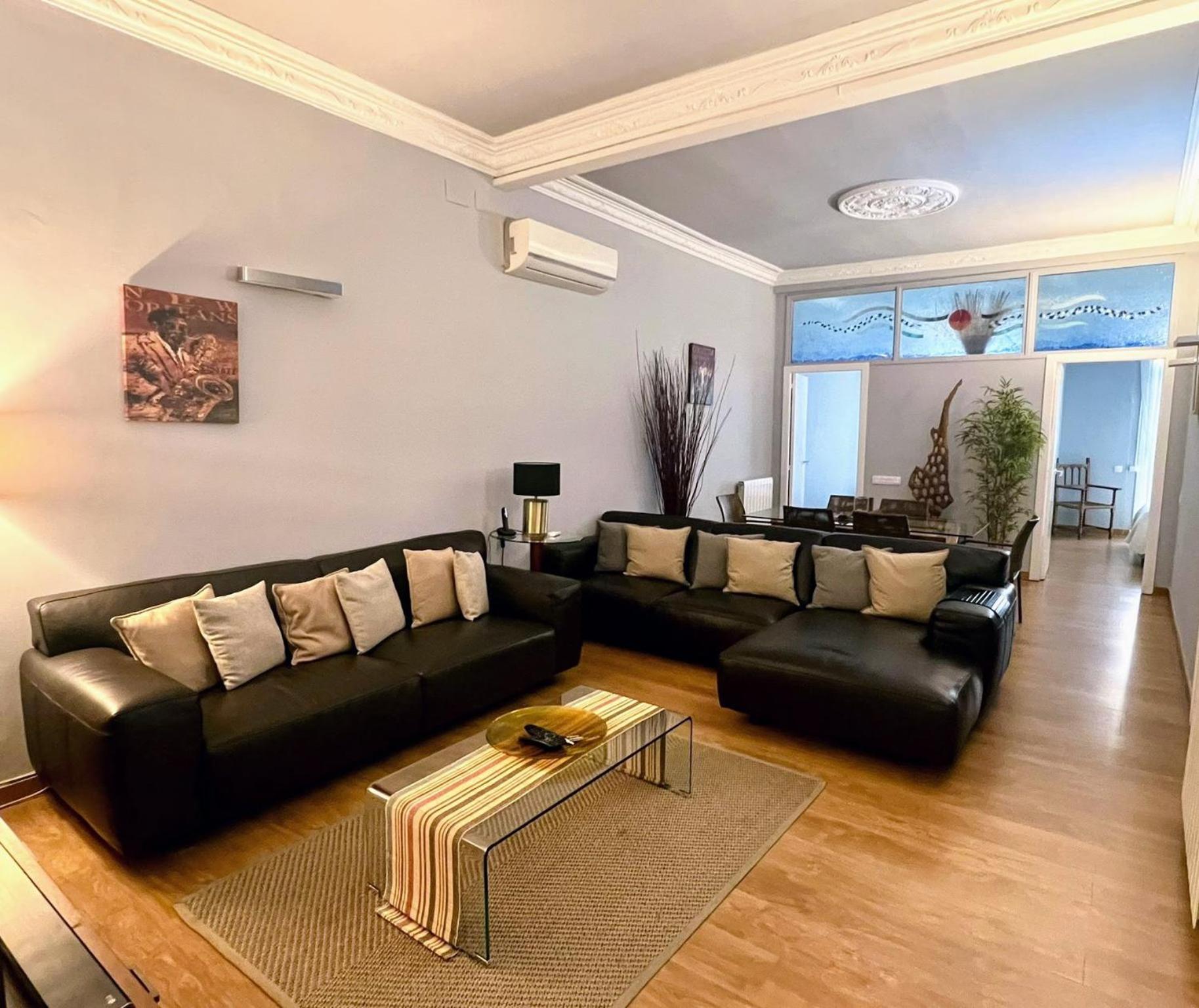 Luxury Central Apartment Barcelona Ngoại thất bức ảnh
